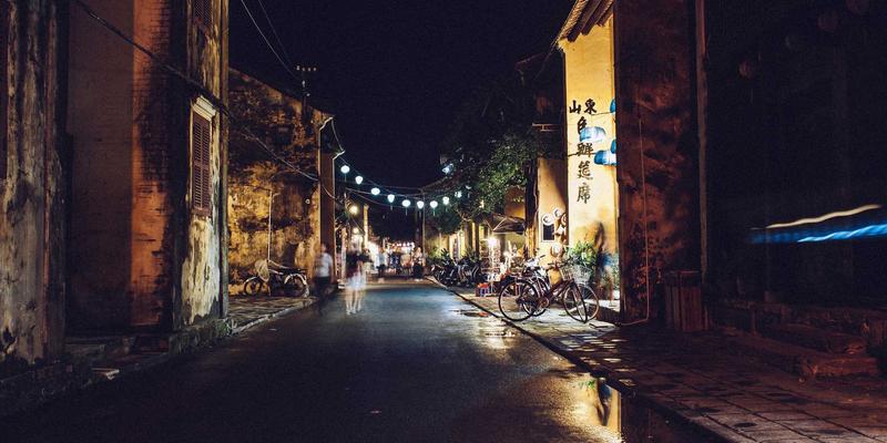 健行者进阶指南：三大核心徒步装备的科学选择与优化方案