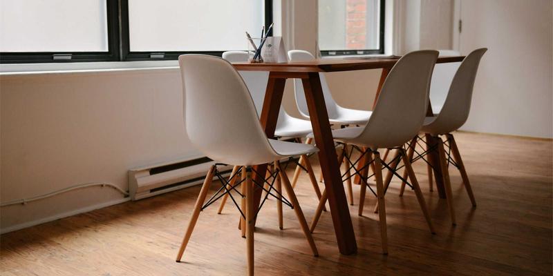 徒步装备与登山装备必备：专业健行者的户外应急医疗包配置清单