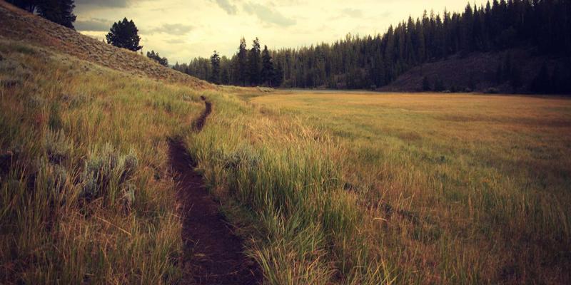 户外探险全攻略：登山装备、露营装备与便携健身器材的终极指南