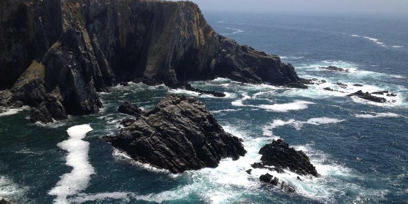 户外装备轻量化革命：如何科学搭配钛合金炉头与套锅提升露营体验