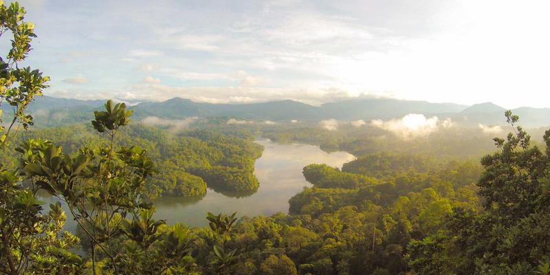 登山背包科学打包图解：重量分布、易取性与重心平衡实战教学